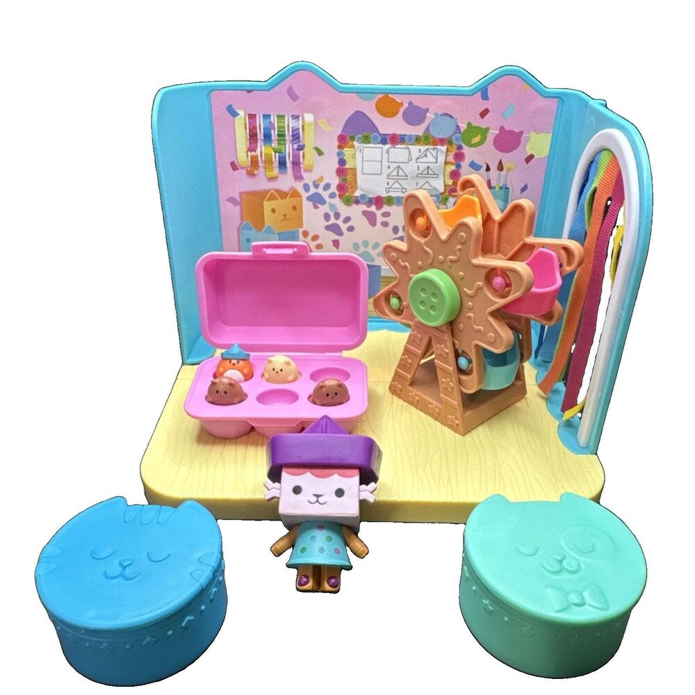 GABBY’S DOLLHOUSE Baby Box Craft Room Playset COMPLETE (Bx 10)
